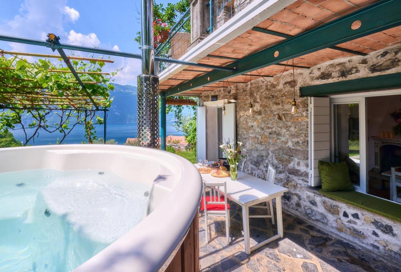 La Casetta Nel Bosco - Hot Tube And Sauna Lierna Luaran gambar